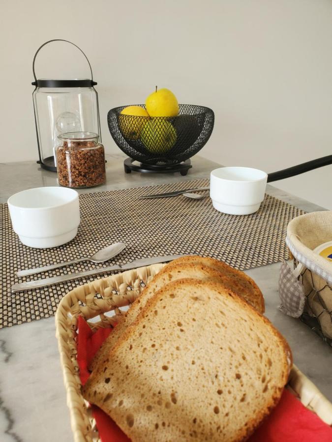 Charmant Studio Moderne Avec Exterieur "Dormir En Provence" Фонтвілль Екстер'єр фото